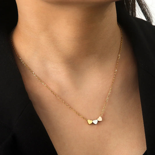 Cazador Kpop 3 Hearts Choker Necklace – Stainless Steel Minimalist Jewelry for Women & Girls